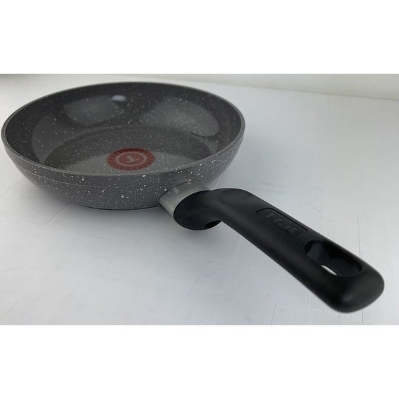 T-Fal Non Stick Sauté Pan Sauce Gray Speckle 8” - Picture 5 of 8